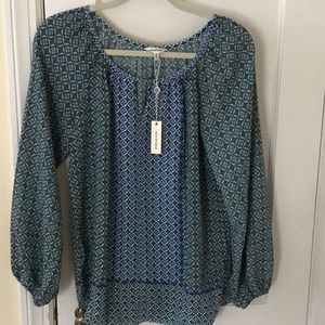 Max Studio. blue print top. New with tags
